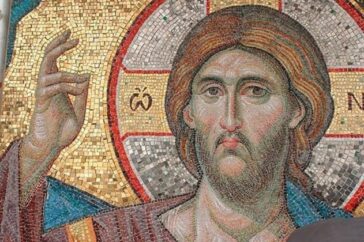 «Τη νύχτα, ξύπνησε ξαφνικά και είδε πως την ψυχή της με ασυνήθιστο λαμπερό φως, άγιοι άγγελοι ανέβαζαν στους Ουρανούς»