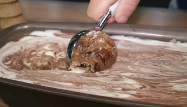 Παγωτό Τρικολόρε Μαλακό χωρίς κρυστάλλους, χωρίς παγωτομηχανή, χωρίς ενδιάμεσα χτυπήματα!