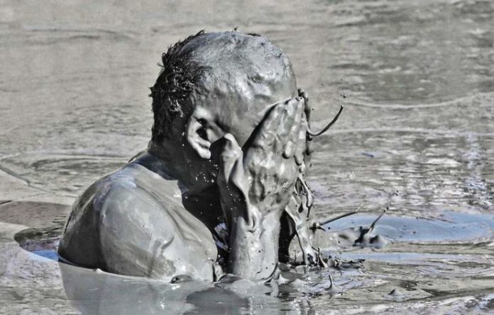 Μην φύγεις, είμαι και ‘γω αμαρτωλός…