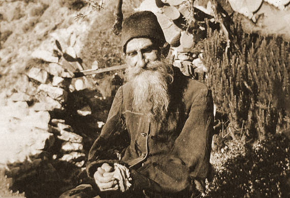 Γέρων-Φιλάρετος Καρουλιώτης: Ο ταπεινός ασκητής που έβαζε πάντα τον «καλό λογισμό»