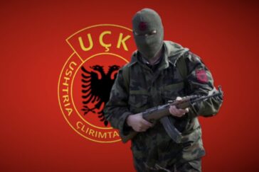 Οργανωμένο σχέδιο αποσταθεροποίησης – Αλβανοί στο Κόσοβο σήκωσαν σημαίες του UCK μέσα σε Σερβικό οικισμό.