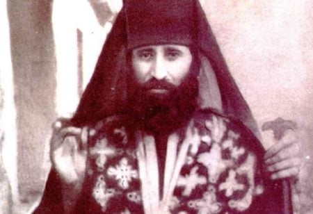 Ο Άγιος Γεώργιος Καρσλίδης μπήκε κεκλεισμένων των θυρών και μας συμβούλεψε!