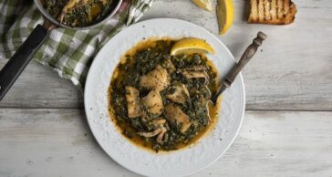 Σουπιές με Σπανάκι