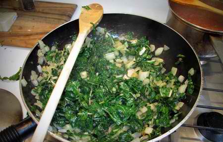 Σπανάκι με άνηθο και δυόσμο