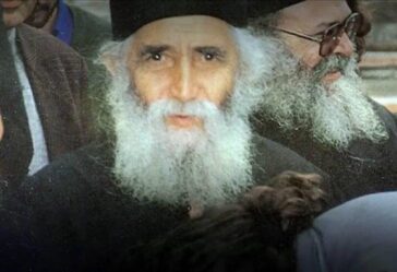 Όταν θα αποσυρθούν οι πρεσβείες… ( Άγιος Παϊσιος ο Αγιορείτης)