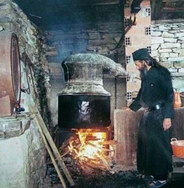 Το τσίπουρο του Άθωνα