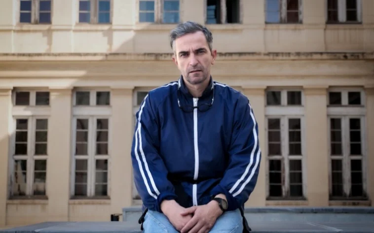 Άρης Σερβετάλης: «Όταν δεν είχα Θεό, ήμουν καταστροφή» Άρης Σερβετάλης: «Όταν δεν είχα Θεό, ήμουν καταστροφή»