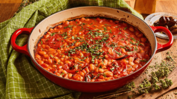 Φασολάδα φούρνου: Το απόλυτο χειμερινό φαγητό!
