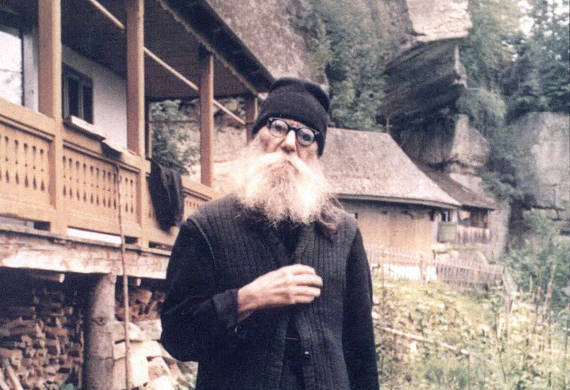 Η αμφιβολία είναι το ήμισυ της αρνήσεως και μ’ αυτή μας πειράζει ο διάβολος