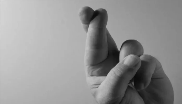 Πρέπει να πιστεύουμε στην τύχη; Υπάρχουν άτυχοι και τυχεροί; Πρέπει να πιστεύουμε στην τύχη; Υπάρχουν άτυχοι και τυχεροί;