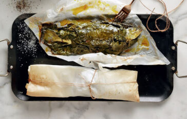 Λαβράκι στα αμπελόφυλλα