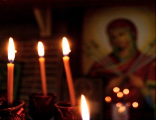 Παναγία μου, τι δύναμη έχει το λάδι από το καντήλι σου