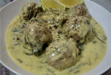 Γιουβαρλάκια Φρικασέ