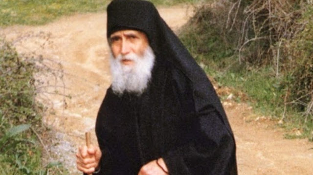 Γέροντας Παΐσιος: Τώρα χρειάζεται να φανεί το μπακίρι από το χρυσάφι