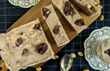 Νηστίσιμο παγωτό με γεύση snickers