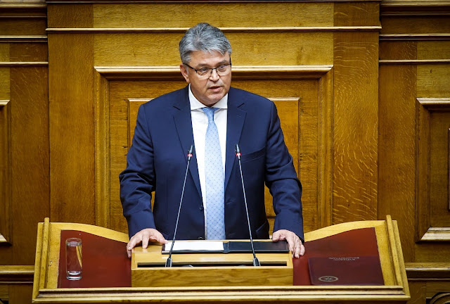 Δημήτρης Νατσιός: Τὰ παραδείγματά του μὲ τὸν Ἅγιο Ἰωάννη Βατάτζη καὶ τὸν Ἰωάννη Καποδίστρια – Ἡ εὐθεία βολὴ στὸ πολιτικὸ κατεστημένο καὶ οἱ βολευτὲς Δημήτρης Νατσιός: Τὰ παραδείγματά του μὲ τὸν Ἅγιο Ἰωάννη Βατάτζη καὶ τὸν Ἰωάννη Καποδίστρια – Ἡ εὐθεία βολὴ στὸ πολιτικὸ κατεστημένο καὶ οἱ βολευτὲς