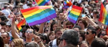 Ψυχίατρος: Έφηβοι θέλουν να αλλάξουν φύλο αφού ενημερωθούν σχετικά με την LGBT ιδεολογία