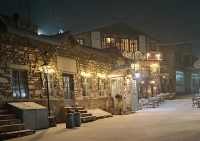 Στα λευκά το Νυμφαίο στην Φλώρινα – Δείτε ΒΙΝΤΕΟ από το χιονισμένο τοπίο